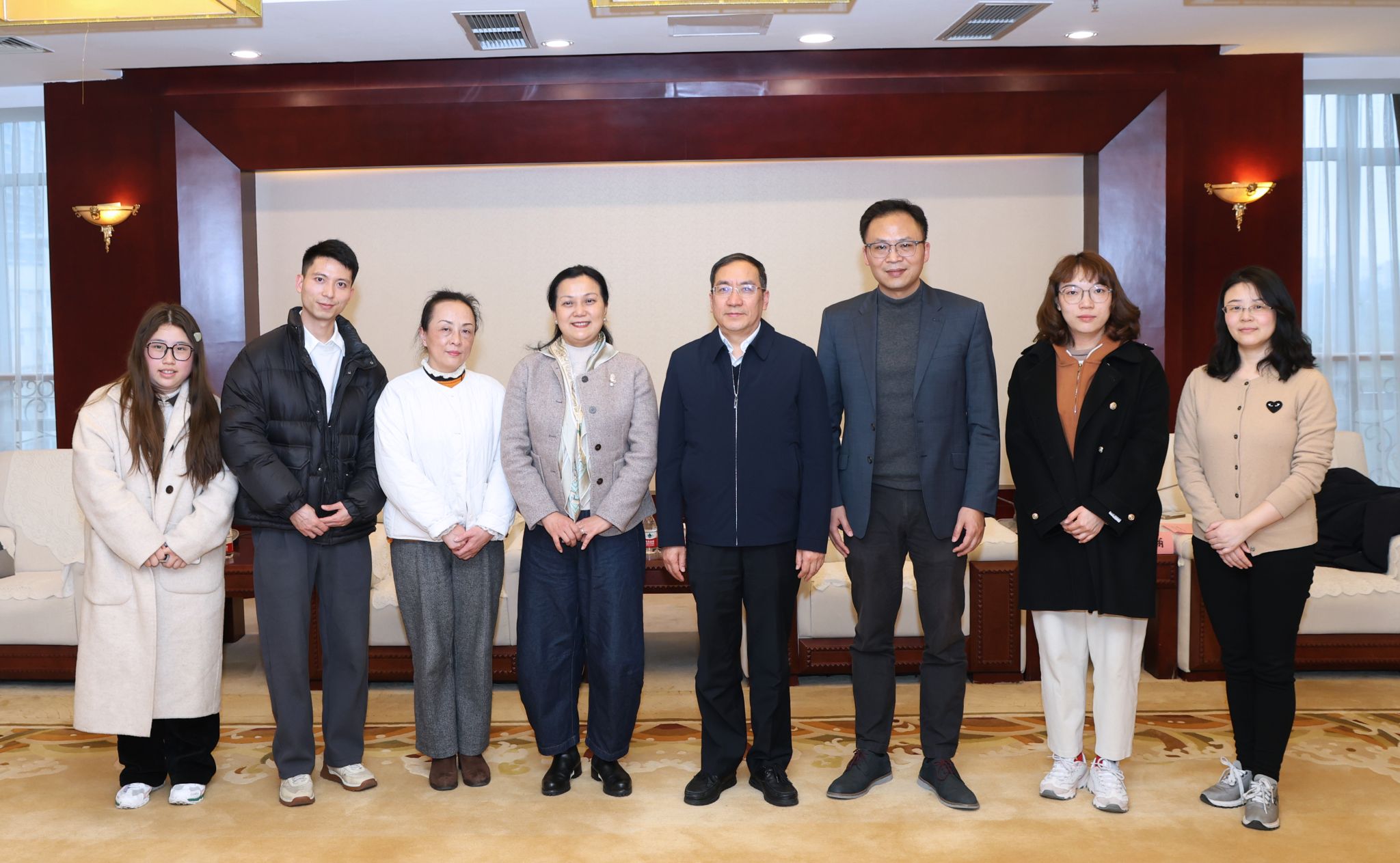 �Ĵ�ʡ��Ů���ϻ�һ�����÷��